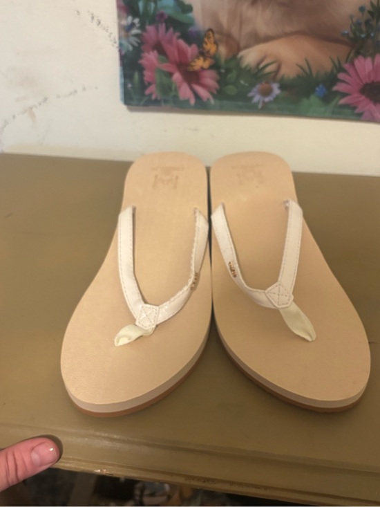 Kuailu Shoes - NWT Women’s Beige Flip-Flop Sandals with Soft Fabric Straps